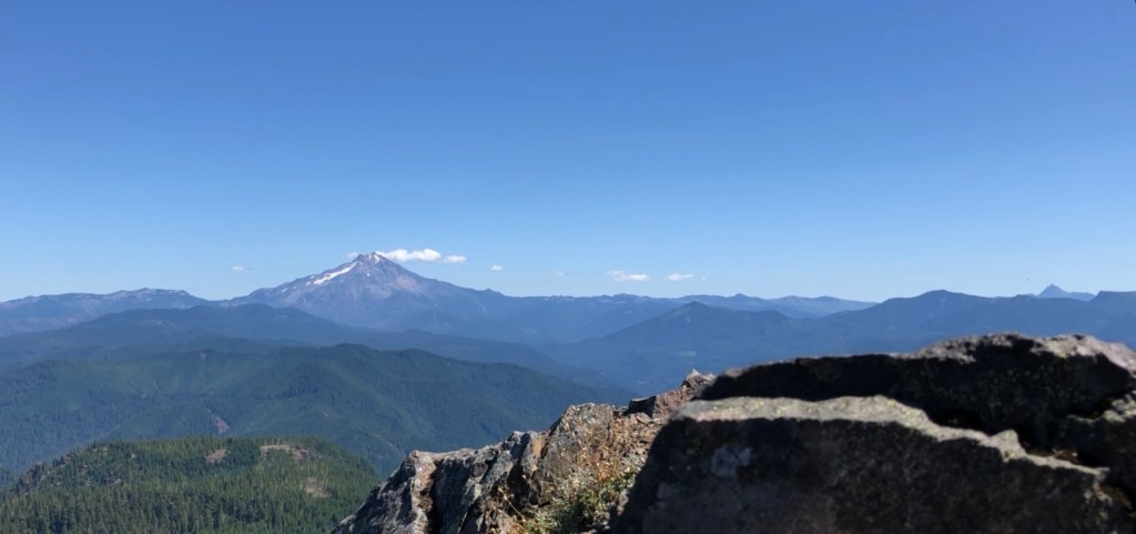 dome rock peak, Oregon, hike, pnw, travel Oregon, travel Salem